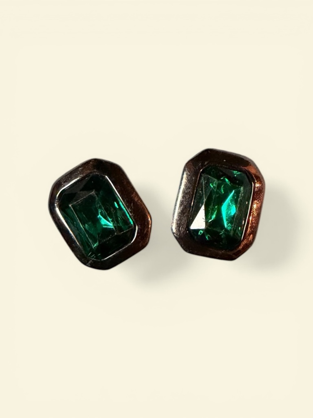 Kim Emerald Green vintage earrings
